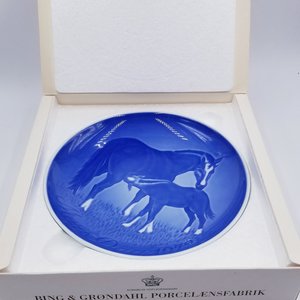 Vintage 1972 Bing and Grondahl B&G Mors Dag (Mother's Day) Blue and White Plate Horse and Foal with Original Box