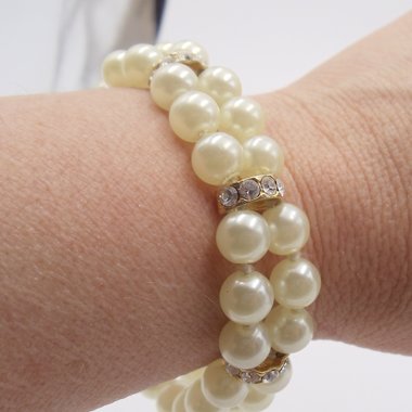 Charming Vintage Faux Pearls and Rhinestones Bracelet