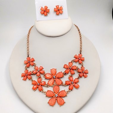 Pleasing Vintage Gold Tone, Orange Flowers and Rhinestones Statement Bib Necklace and Earrings Set