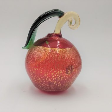 Detailed Vintage Hand Blown Murano Glass Apple with Gold Overlay, Made in Italy