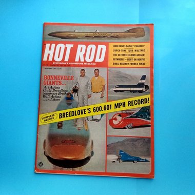 Vintage HOT ROD Magazine January 1966 Great gift for Dad and Grampa. Original price 50 cents!!!