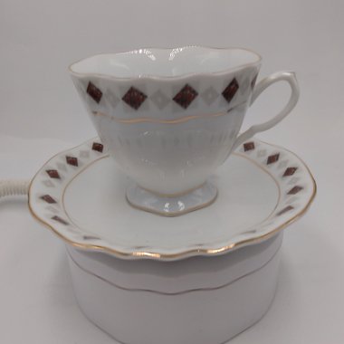 Smart Vintage Yong Sheng Porcelain Diamond Pattern Teacup and Saucer Set
