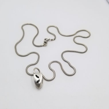 Unusual Vintage Sterling Silver Snake Chain and Pendant Necklace