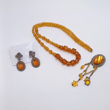 Vintage Amber Color Glass Jewelry set, Necklace, Earrings and Brooch