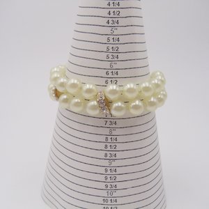 Charming Vintage Faux Pearls and Rhinestones Beaded Bracelet