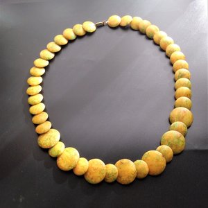 Bakelite Golden Yellow with Green and Orange Swirls Overlapping Disks Beaded Necklace