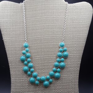 Liz Claiborne Silver Tone Teal Green Round Cabochons Pretty Vintage  Statement Bib Necklace