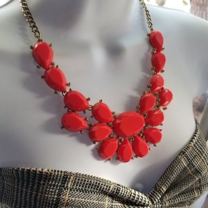 Bold 80's Vintage Gold Tone and Bright Red  Faceted Cabochons and Rhinestone Accents Bib Statement Necklace