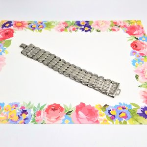 Stylish Vintage Silver Tone Snail/Scroll Chain Panel Bracelet