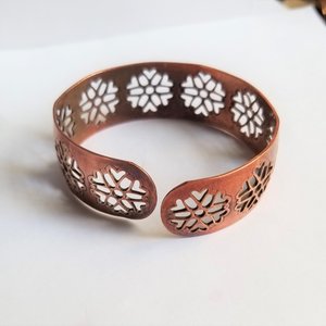 Earthy Vintage Southwestern Solid Copper Open Work Flowers Open Cuff Bracelet