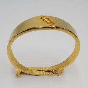 Shiny Vintage Gold Tone Criss Cross Clamper Cuff Bracelet,