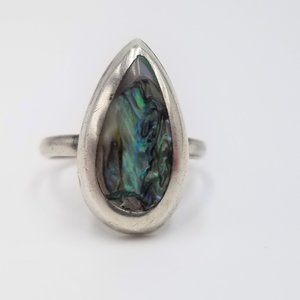 Pleasant Vintage Mexican Abalone and Sterling Silver Teardrop Ring Size 5.5