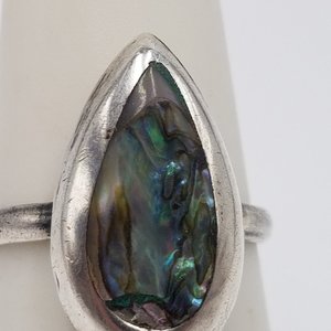 Pleasant Vintage Mexican Abalone and Sterling Silver Teardrop Ring Size 5.5