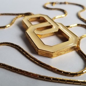 MONET Gold Tone and Light Cream Yellow Enamel Interlocking Links Pendant and Snake Chain