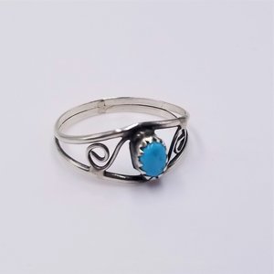 Vintage Southwestern Sterling Silver Swirls Turquoise Ring Size 7