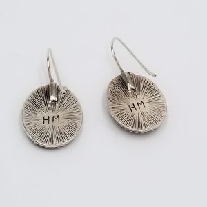 Fun Vintage Silver Tone Glitter Confetti Medallion on Light Brown Leather Cord with Matching earrings Jewelry Set