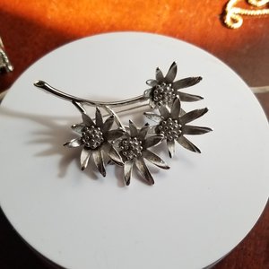 Vintage Signed Judy Lee Mid Century Silver Tone Multi-Flower Brooch