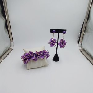 Hong Kong Purple Petal Vintage  Bracelet and Earrings Jewelry Set