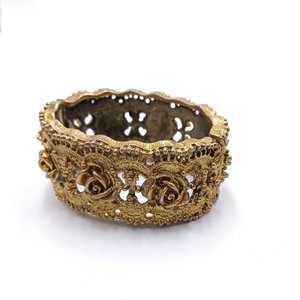 Vintage Tortolani Gold Tone Chunky Hinged Roses Clamper Bracelet