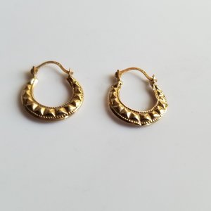 10K Gold Latch Back Hoop Earrings