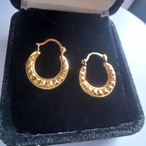 10K Gold Latch Back Hoop Earrings
