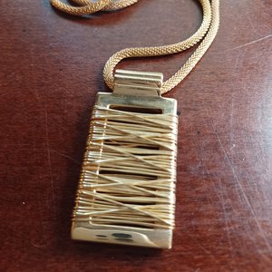 Lia Sophia, "Gold Digger" Gold Tone Wire Wrap Pendant, Chain and Matching Earrings Jewelry Set