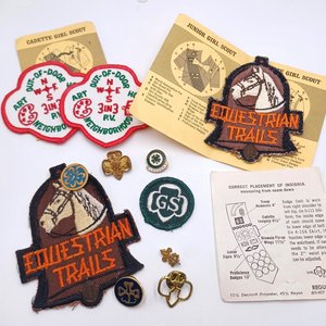 Collection of Vintage Girl Scouts of America items, Patches Pins Lot