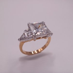 18K Gold Plated 5+ Carat Princess Cut Cubic Zirconia Ladies Ring, Size 7