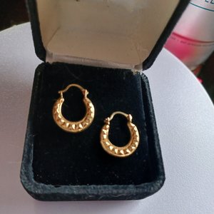 10K Gold Latch Back Hoop Earrings