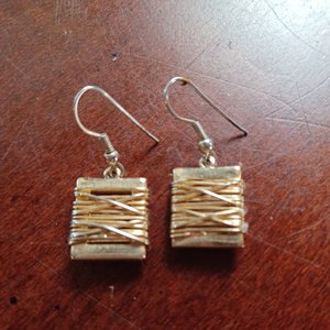 Lia Sophia, "Gold Digger" Gold Tone Wire Wrap Pendant, Chain and Matching Earrings Jewelry Set