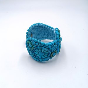 Vintage Southwestern Dyed Turquoise Howlite Beaded Cuff Bracelet