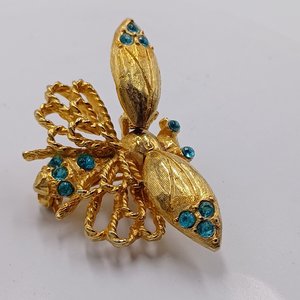 Jeanne Gold Plated Rhinestones Trembler Insect Brooch