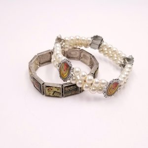 Two Vintage Rockabilly Stretch Bracelets, Faux Pearl and Las Vegas, Retro Bracelets