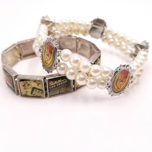 Two Vintage Rockabilly Stretch Bracelets, Faux Pearl and Las Vegas, Retro Bracelets