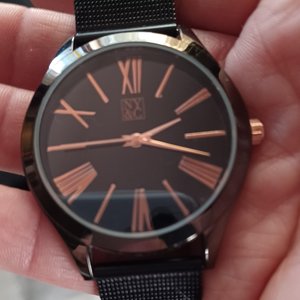 NY & Co Black with Rose Gold Details Quartz Fashion Wrist watch-New Battery