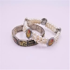Two Vintage Rockabilly Stretch Bracelets, Faux Pearl and Las Vegas, Retro Bracelets