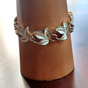 Vintage Coro Gold Tone Beige Enamel Leaf Motif Panel Bracelet, Gift for Her, Springtime Bracelet