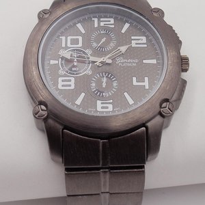 Mens Geneva Platinum Heavy Large Bronze Tone Quartz Watch, New Battery