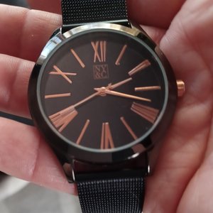 NY & Co Black with Rose Gold Details Quartz Fashion Wrist watch-New Battery