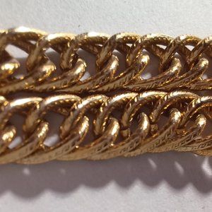 Gold Tone Chain with Large Gold Roadrunner Charm Bracelet, Vintage, Southwestern