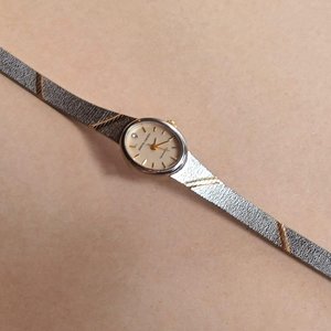 Pierre Cardin Mid Century Ladies Quartz Wrist Watch- New Battery Runs