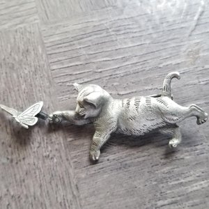 A Collection of 4 JJ Jonette Artifacts Brooches, Collectible
