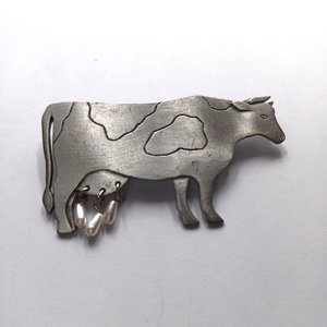 A Collection of 4 JJ Jonette Artifacts Brooches, Collectible