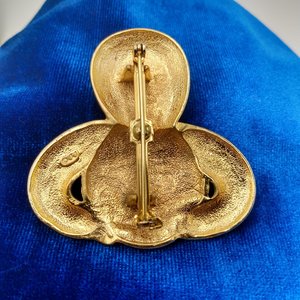 A Collection of 4 JJ Jonette Artifacts Brooches, Collectible