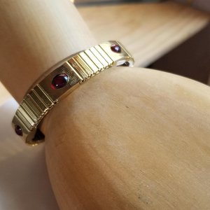 Vintage MAJOR Gold Tone and Red Jewel Magnetic Expandable Bracelet