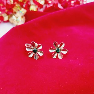 Vintage Retro Gold Tone and Green Crystal Brooch and Earrings Jewelry Set