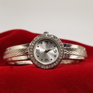 Ladies Silver Tone Round Rhinestones Clamper Bracelet Watch