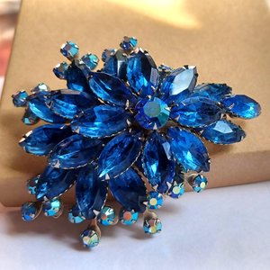 Vintage Signed Large Blue Rhinestones Brooch and Earrings Jewelry Set, Demi Parure