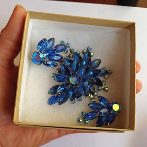 Vintage Signed Large Blue Rhinestones Brooch and Earrings Jewelry Set, Demi Parure