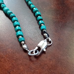 Dyed Turquoise Howlite Spiky Southwestern Fan Fringe Collar Necklace